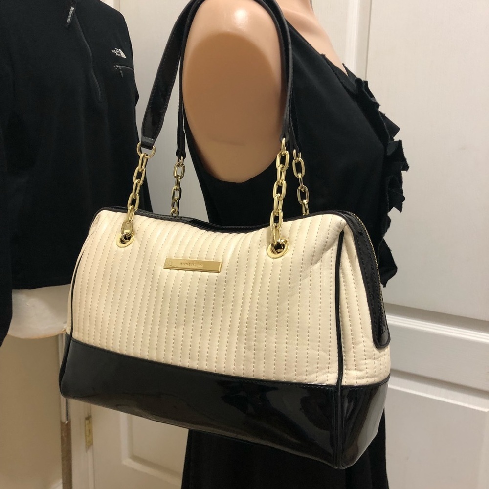 Anne Klein gorgeous bag with new conditions